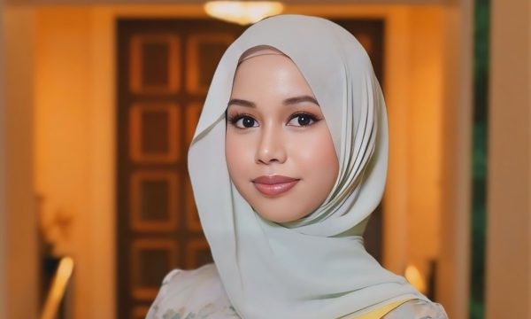 Nhan sắc tuổi 18 của Công chúa Brunei