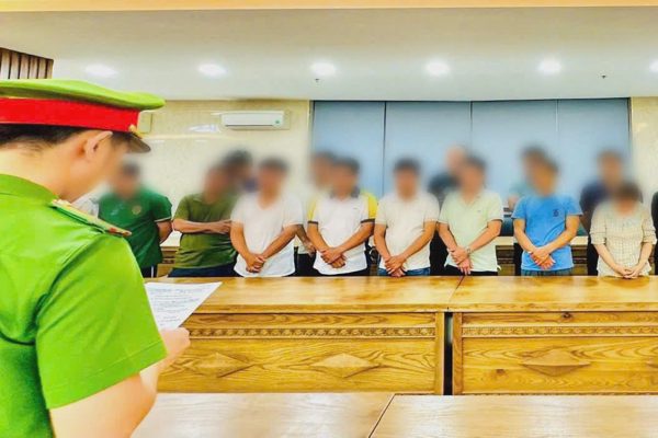 Nhận tiền để bỏ qua sai phạm xây dựng, hàng loạt cán bộ bị khởi tố