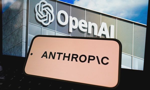 Nhân viên OpenAI, Anthropic giấu danh tính vì lo 'sập bẫy'