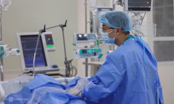Nhân viên y tế được phụ cấp ưu đãi nghề tối đa 80%
