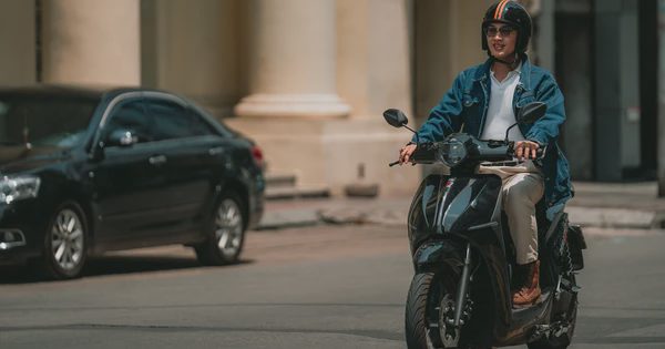 Nhập gia tùy tục: Xe máy điện thích ứng thế nào khi phổ biến ở Việt Nam?