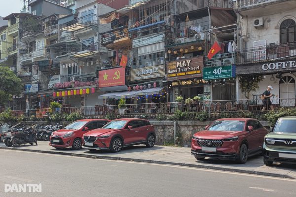 Nhiều điểm trông giữ xe tại Hà Nội “vãn khách” sau khi áp dụng bảng giá mới