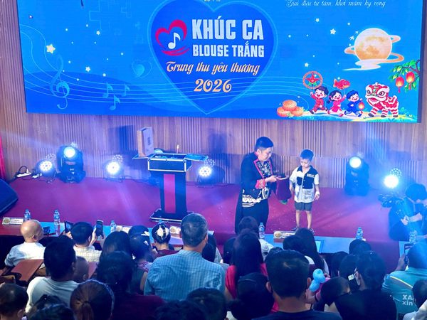 Nhiều hoạt động tặng quà Tết Trung thu dành cho các bệnh nhân nhi