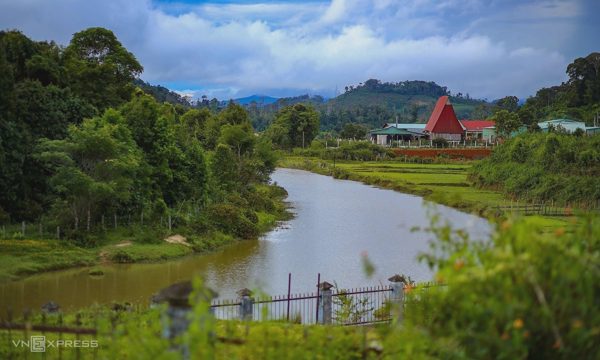 Nhiều khách bị lừa khi đặt khách sạn ở Măng Đen