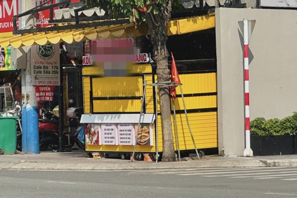 Nhiều người nhập viện cấp cứu sau khi ăn bánh mì ở TPHCM