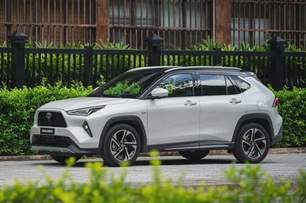 Nhiều ô tô xăng, dầu bán hơn 1.000 xe trong tháng 9 tại Việt Nam