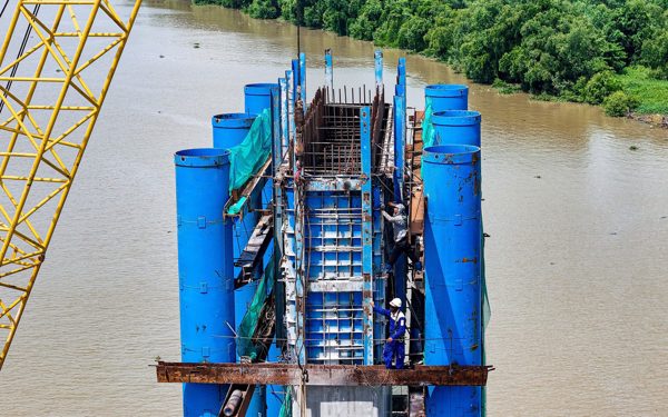Nhiều siêu dự án cùng triển khai, TP.HCM có thiếu lao động ngành xây dựng?