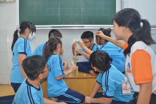 Nhiều trường cắt, bỏ chương trình liên kết, học sinh có thể nghỉ thứ 6