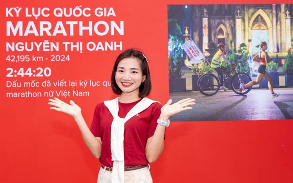 Nhiều vận động viên quốc tế đến Hà Nội ngắm di sản trên cung đường chạy marathon