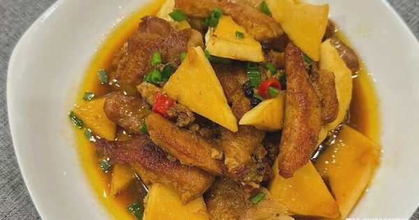 Nhớ vị thịt kho cùi dừa của mẹ