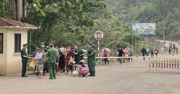 Những ánh sáng lặng thầm nơi miền Tây xứ Thanh