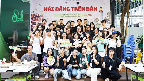 Những bàn tay kết nối