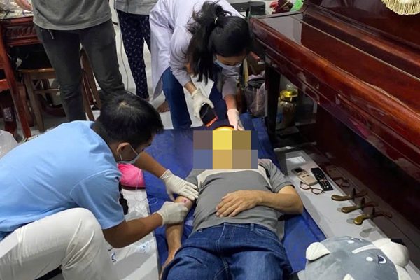 Những 'cạm bẫy' đánh gục sức khỏe người hơn 45 tuổi