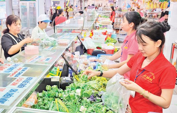 Những khoảng trống tạo nên lực đẩy