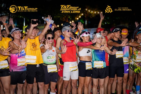 Những khoảnh khắc đáng nhớ trên đường chạy T&T Group Marathon Vĩnh Long