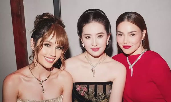 Những lần Hồ Ngọc Hà tỏa sáng ở sự kiện quốc tế