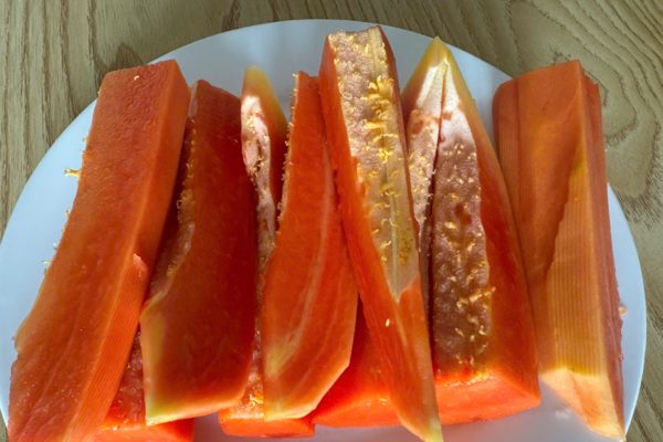 Những người không nên ăn đu đủ chín nhiều