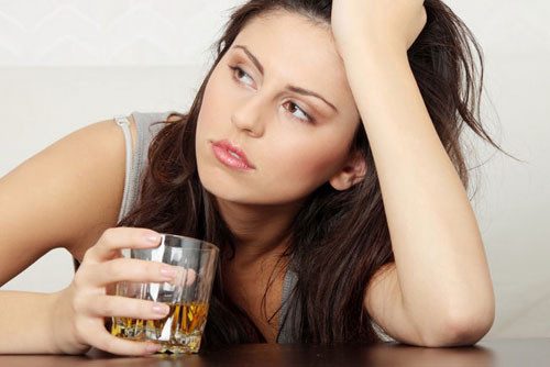 Những thói xấu tước đoạt tuổi trẻ của phái đẹp