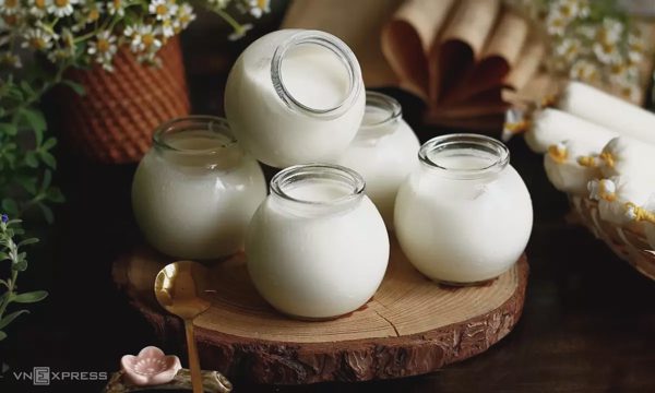 Những thực phẩm ăn cùng sữa chua giúp no lâu