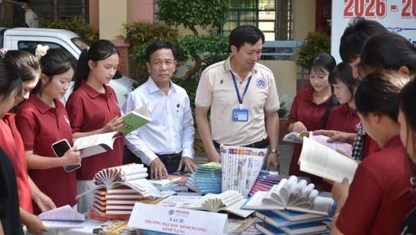 Những tủ sách lớp học góp phần xây dựng xã hội học tập suốt đời