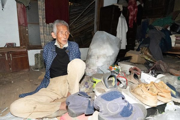 Những tỷ phú sống tằn tiện qua ngày để giữ tài sản