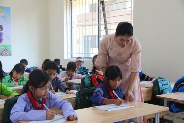 Niềm vui ở ngôi trường 257 tỷ đồng là điểm cầu chính trong ngày khai giảng
