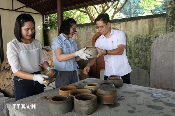 Ninh Bình: Phát lộ nhóm cổ vật thời Trần trong quá trình xây dựng nhà dân