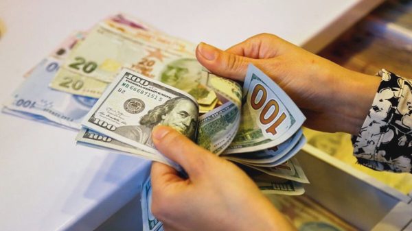 Nợ công Mỹ lần đầu vượt 40.000 tỷ USD