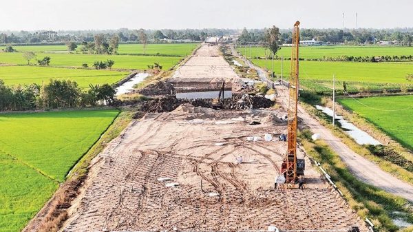 Nỗ lực tìm nguồn cát cho các công trình trọng điểm