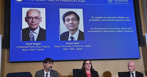Nobel Hóa học vinh danh đột phá sản xuất thuốc an toàn