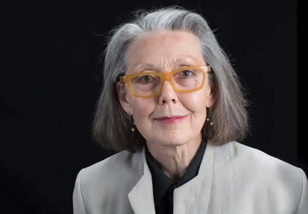 Nobel Văn học Anne Carson: Người biến những khoảng trống thành thơ