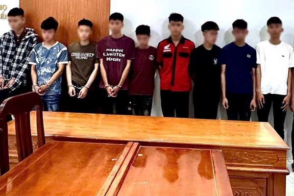 Nông nổi đánh nhau sau livestream trên TikTok, 10 thanh thiếu niên bị khởi tố