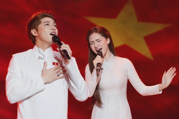 Noo Phước Thịnh, Hòa Minzy hát ở concert quốc gia quy mô 30.000 người