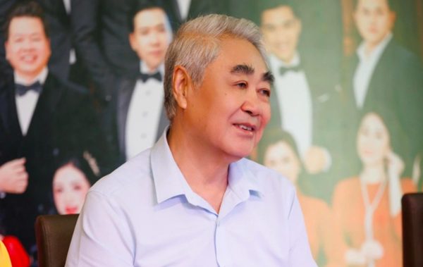 NSND Quang Thọ kể chuyện đi hát thời bao cấp, có lúc phải vay tiền bù lỗ