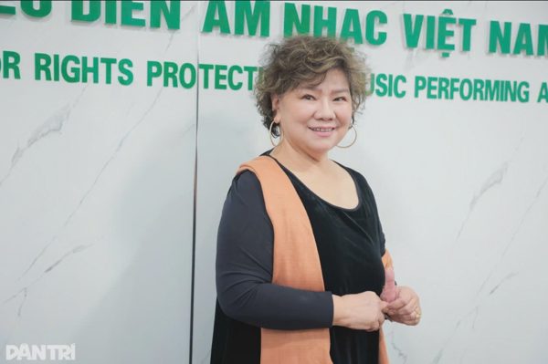 NSND Thanh Hoa tiếp tục làm Chủ tịch Hội Bảo vệ quyền của Nghệ sĩ biểu diễn