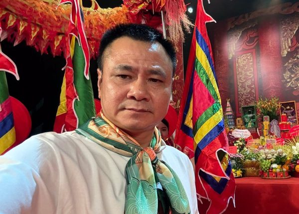 NSND Xuân Bắc, Tự Long và hàng nghìn nghệ sĩ dâng hương Tổ nghề sân khấu