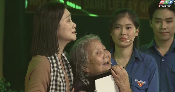 NSƯT Lê Thiện, Tố My gây xúc động trong chương trình nghệ thuật 'Khúc tri ân'