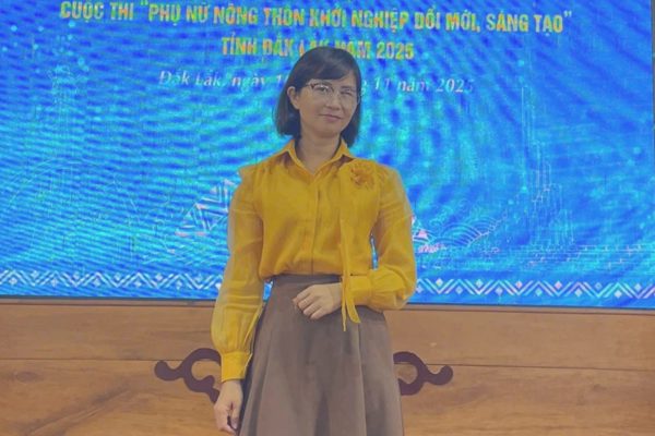 Nữ cán bộ không nhận gần 200 triệu đồng để tiếp tục làm việc