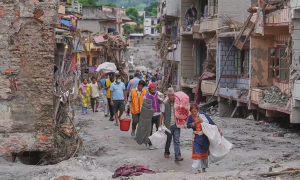 Nữ du khách mất tích do lũ quét Nepal bất ngờ gọi điện về nhà