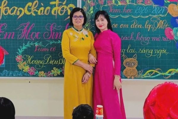 Nữ hiệu trưởng 30 năm làm quản lý chia sẻ lý do xin trở lại làm giáo viên