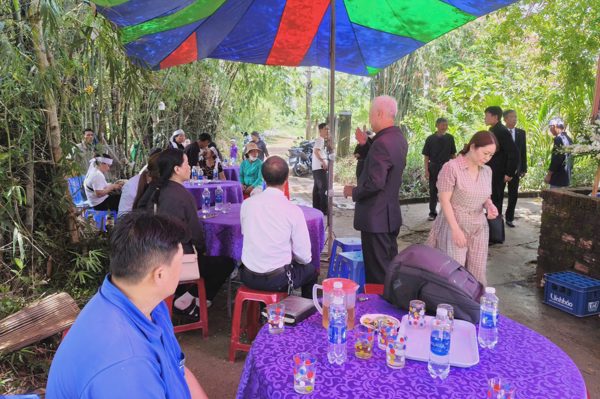 Nữ lao công tử nạn để lại 3 con thơ bơ vơ mồ côi cha mẹ