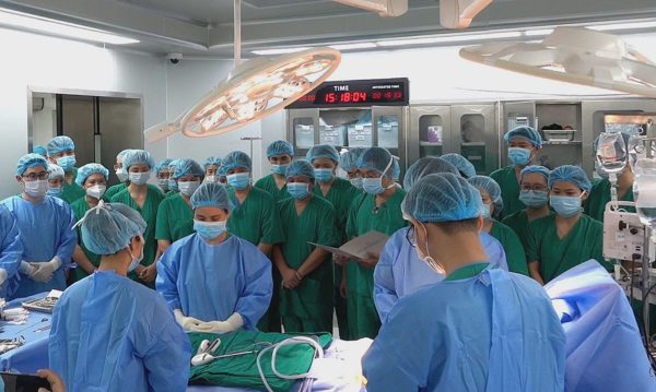Nữ nhân viên y tế chết não hiến tạng cứu 3 người