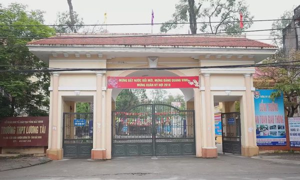 Nữ sinh 9,5 điểm Toán bị trừ 50% vì chép bài 'thủ khoa'