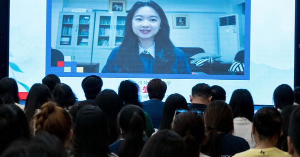 Nữ sinh Trung Quốc giành giải nhất dịch văn học từ niềm yêu thích Nguyễn Nhật Ánh