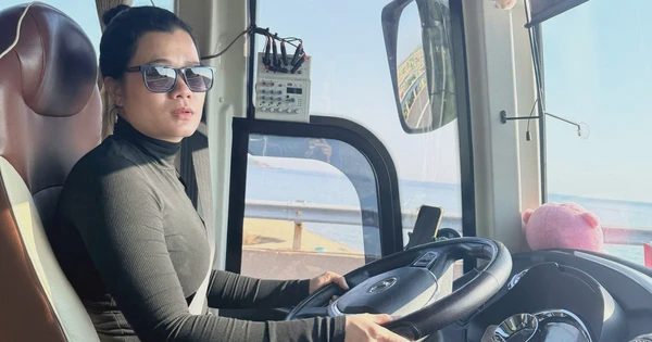 Nữ tài xế Kim Chi 15 năm lái xe khách: 'Trông tôi già hơn tuổi phải không?'