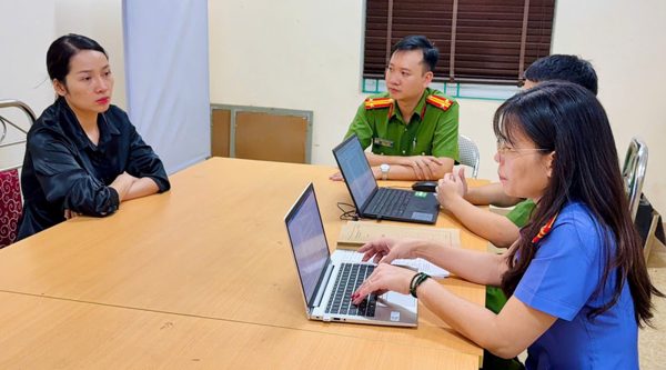 Nữ tài xế Lexus ăn năn muộn màng sau việc ‘thông chốt’ CSGT ở Lào Cai