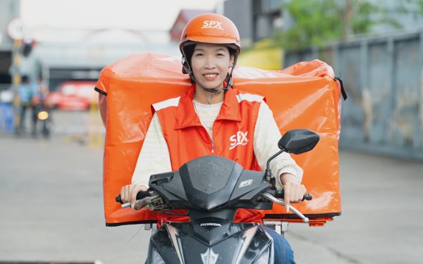 Nữ tài xế SPX Express trên hành trình giữ niềm tin khách hàng