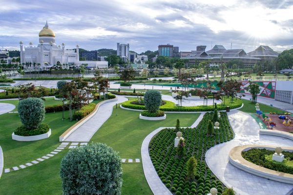 Nước nào ở Đông Nam Á thuộc nhóm thu nhập cao ngoài Singapore?