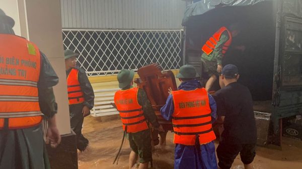 Nước sông Sê Pôn dâng nhanh, 700 người ở biên giới Quảng Trị phải sơ tán trong đêm