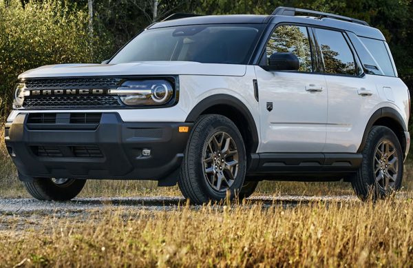 Ô tô Ford bốc khói sau khi thay dầu, chi phí sửa chữa ngang giá xe điện SUV mini